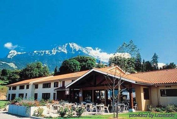 Kyriad Grenoble Sud - Seyssins Exterior photo